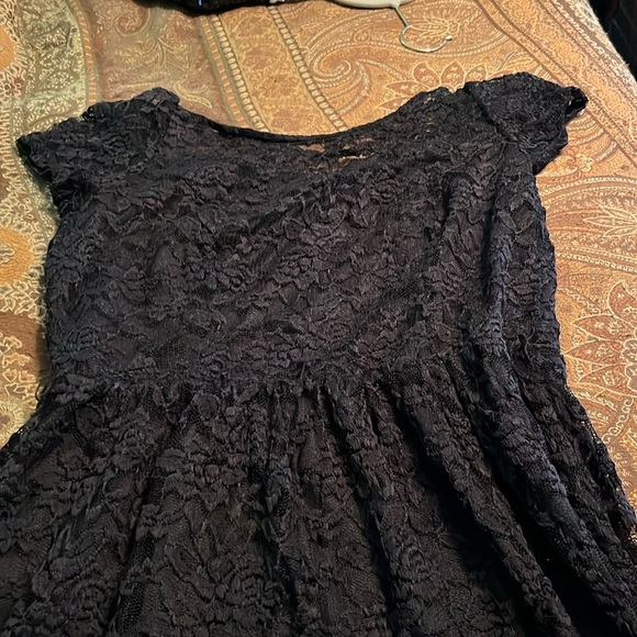Simple black summer dress - Picture 5 of 6